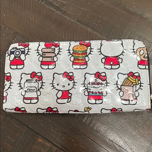 Loungefly Hello Kitty Wallet - Picture 4 of 11